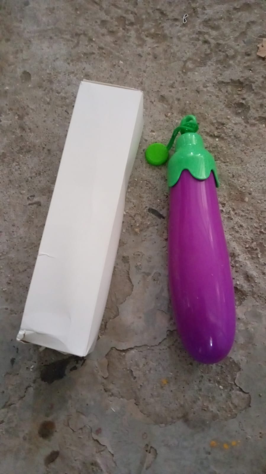 Vegetable shaped Folding Umbrella, Plastic Case Creative Fashion Folding Mini Sun Shade Rain Umbrella, Unique Umbrella, Sun & UV Protection, Cute Design (1 Pc) Vegetable shaped Folding Umbrella, Plastic Case Creative Fashion Folding Mini Sun Shade Rain Umbrella, Unique Umbrella, Sun & UV Protection, Cute Design (1 Pc)